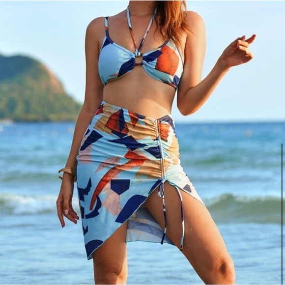 Geometric Print Set - Picture 3 of 3